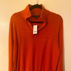 Very soft Banana Republic light sweater!